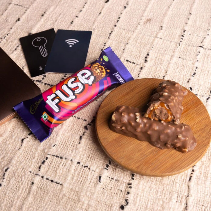 Cadbury Fuse Peanut & Caramel Chocolate Filled Bar - Image 4